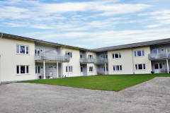 Kompositfönster i lägenhetskomplex